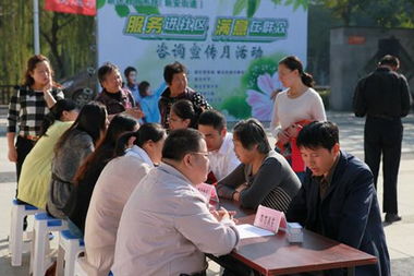 新安中學(xué)積極參與教育咨詢活動，助力學(xué)生成長發(fā)展